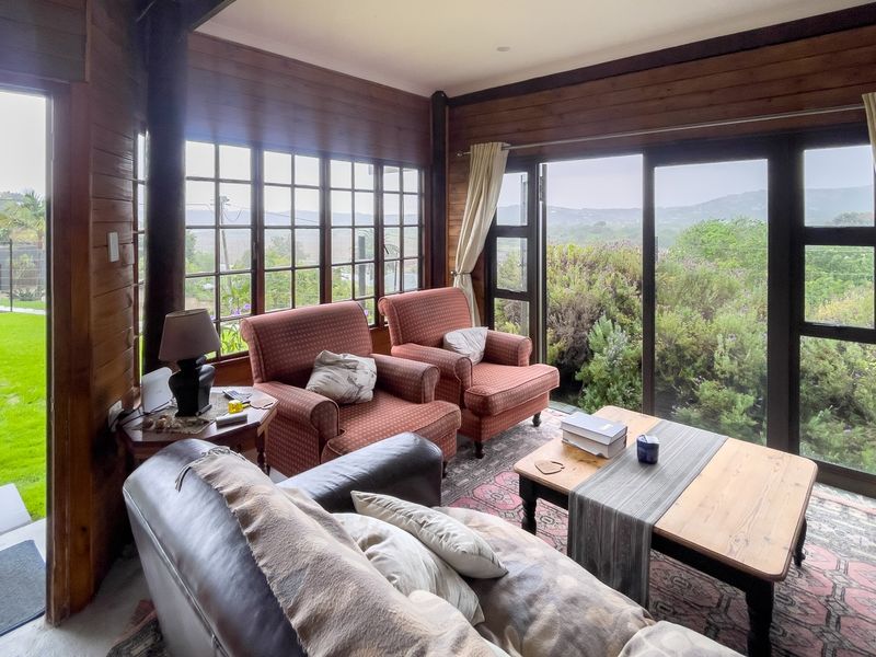 Characterful Family Home with Panoramic Groot Brak River Views - Photo 9