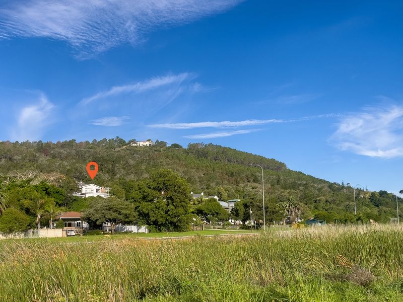 Characterful Family Home with Panoramic Groot Brak River Views - Photo 3
