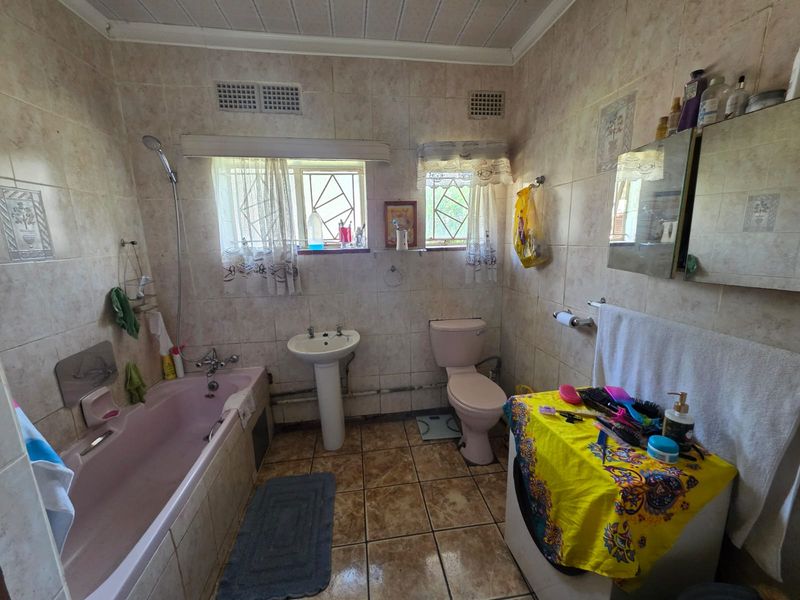 Cosy 3 Bedroom House for Sale in Vanderbijlpark CE1 – Close to CBD - Photo 8