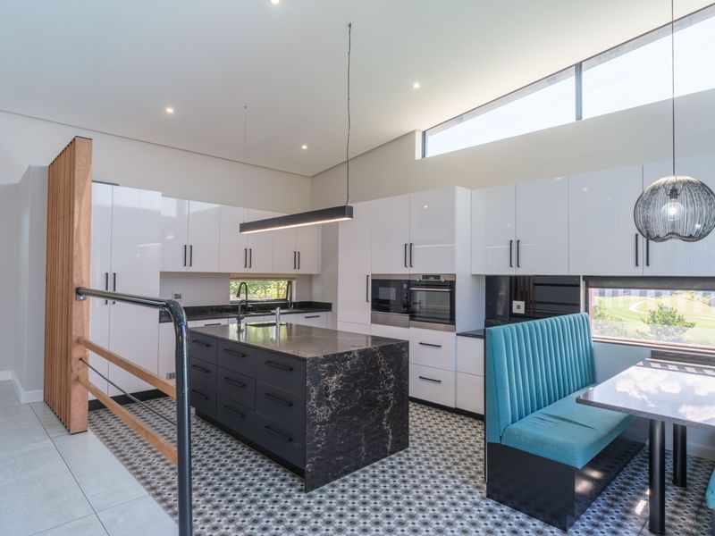 A One-of-a-Kind Family & Entertainer’s Masterpiece on the Simbithi Golf Course, Ballito - Photo 7