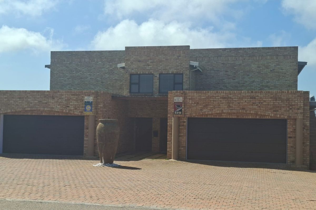 An exciting opportunity to convert this property into a stylish guesthouse. - Photo 2