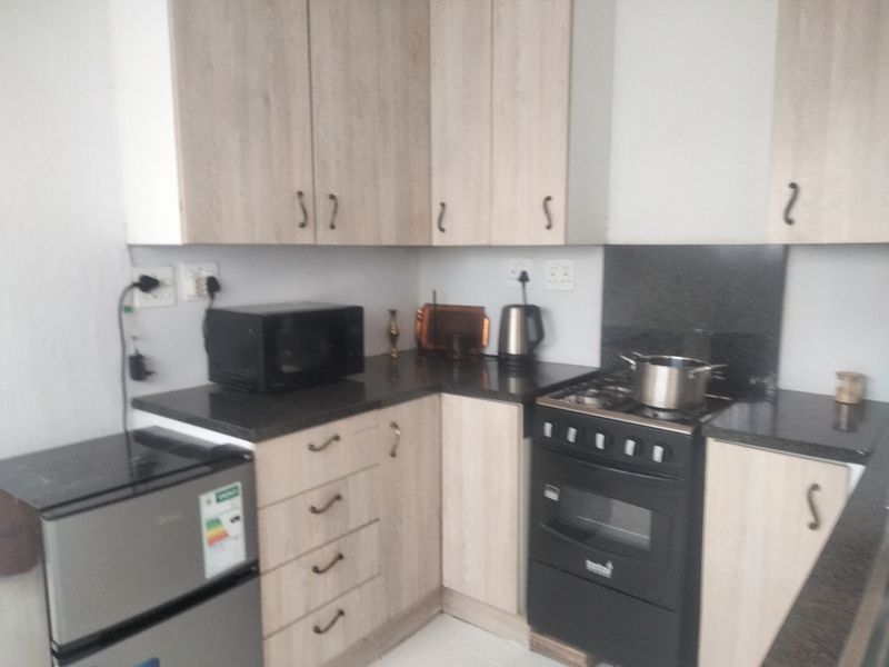 A perfect rental house- 3 bedroom and 2 bathrooms - Photo 6