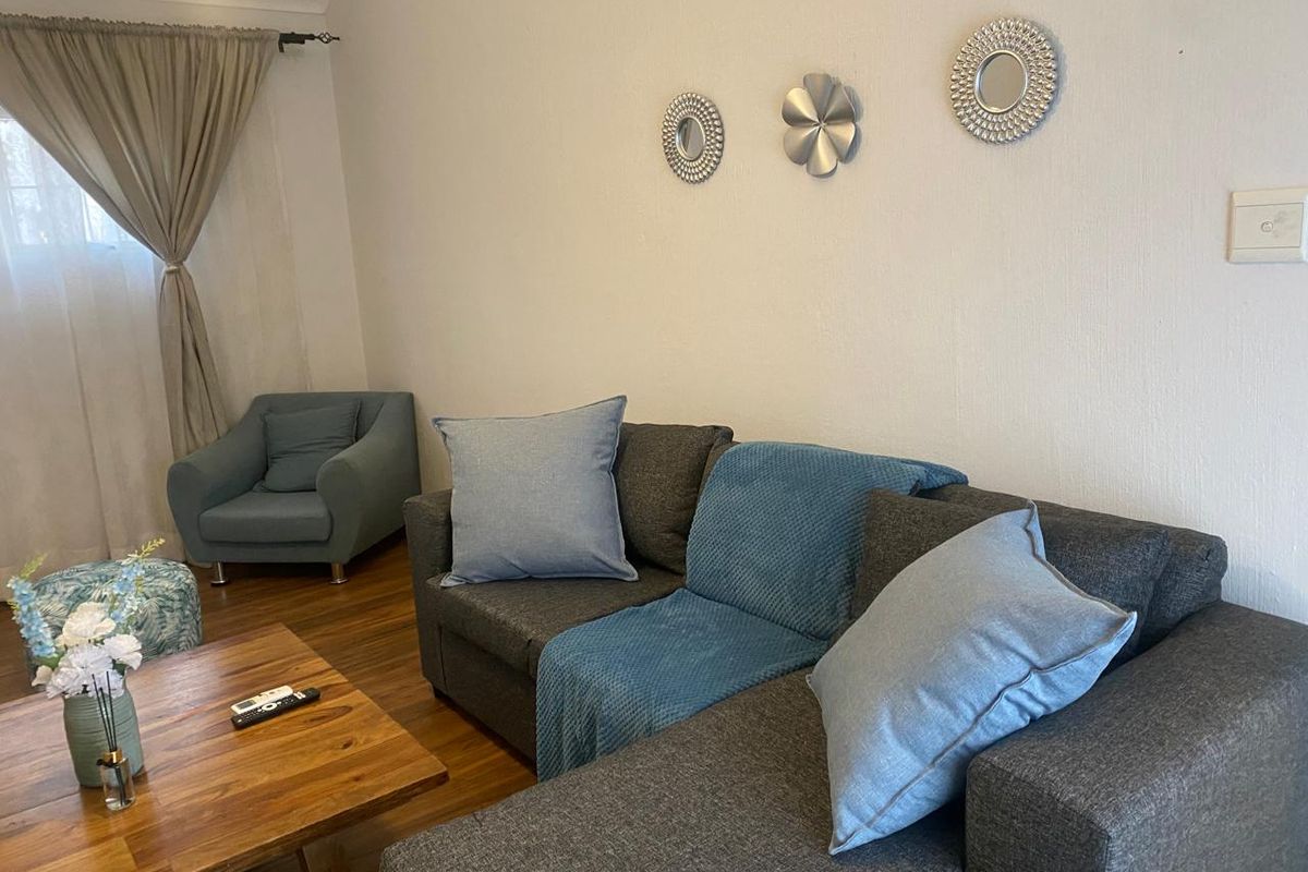 A perfect rental house- 3 bedroom and 2 bathrooms - Photo 3