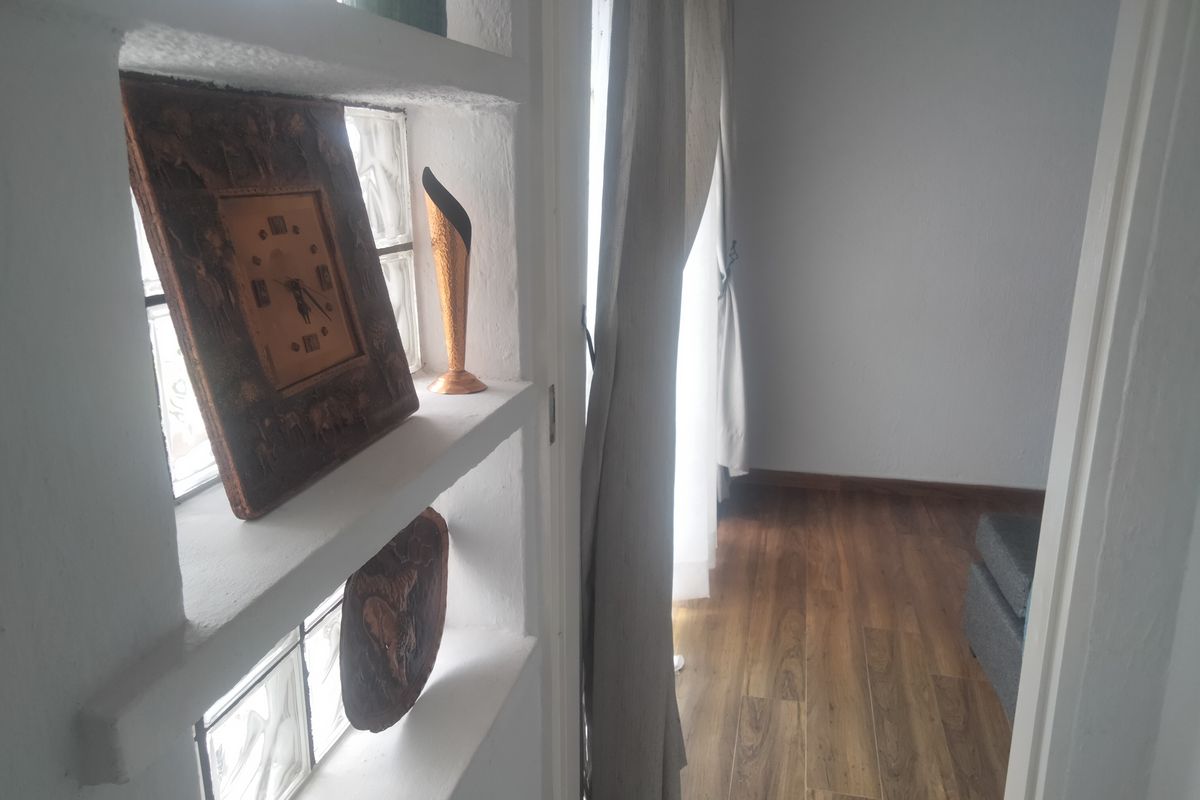 A perfect rental house- 3 bedroom and 2 bathrooms - Photo 2