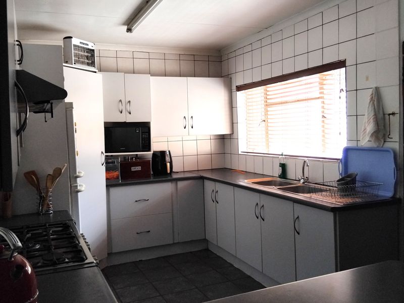 Beautiful 3 bedroom home - Photo 7