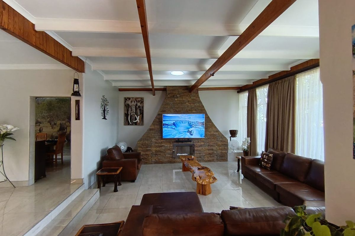 Stunning 3 Bedroom House Magalieskruin - Photo 5