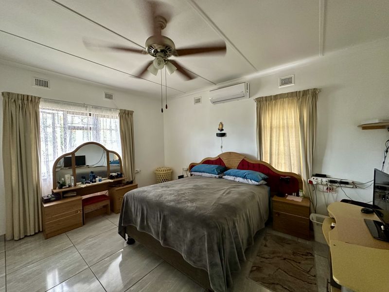 Neat 4-Bedroom Family Home in Prime Arboretum Location - Photo 9