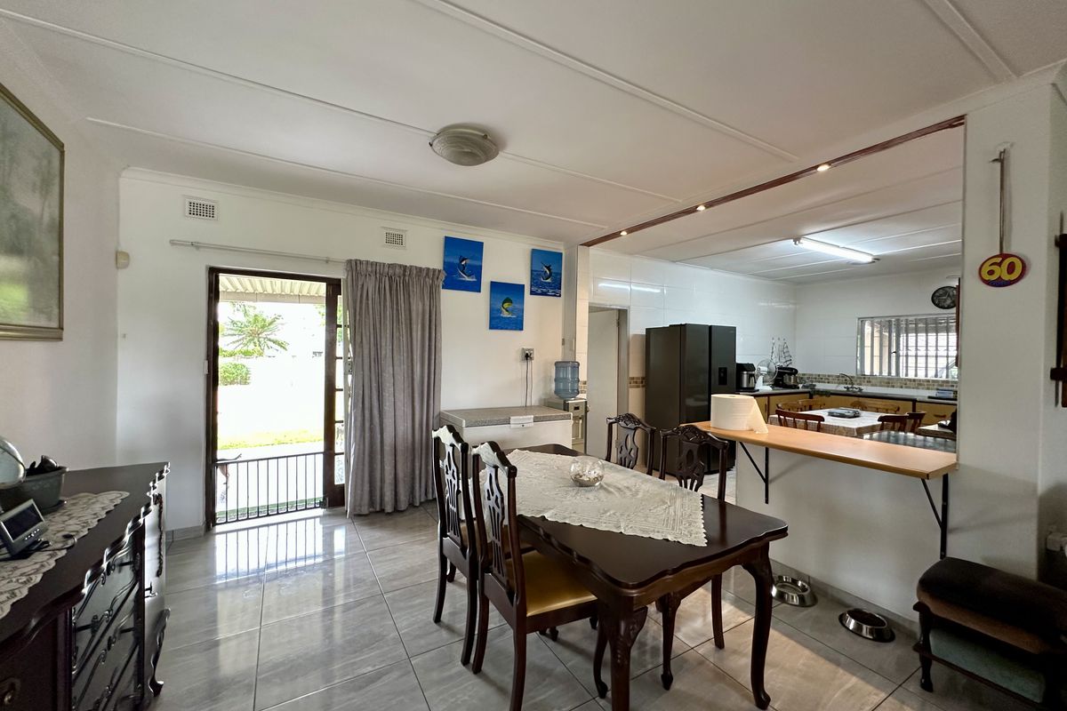 Neat 4-Bedroom Family Home in Prime Arboretum Location - Photo 4