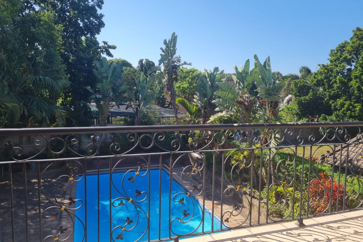 Luxury multi level 4 bedroom house for sale - Photo 4