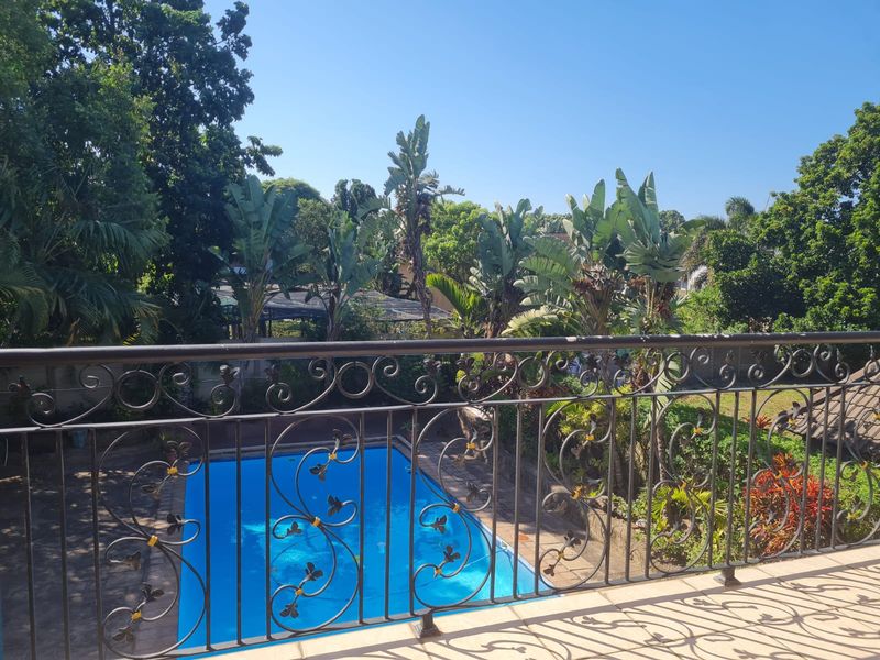 Luxury multi level 4 bedroom house for sale - Photo 4