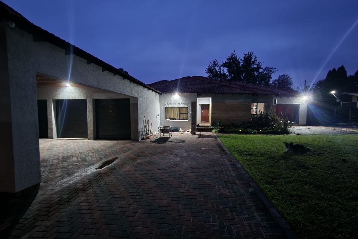 Extension 23, Sasolburg – Spacious & Fully Upgraded Family Home - Photo 2