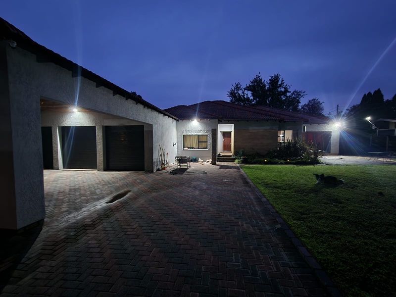 Extension 23, Sasolburg – Spacious & Fully Upgraded Family Home - Photo 2