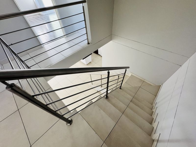 Modern 3-Bedroom Home in Secure Craigavon Estate - Photo 10