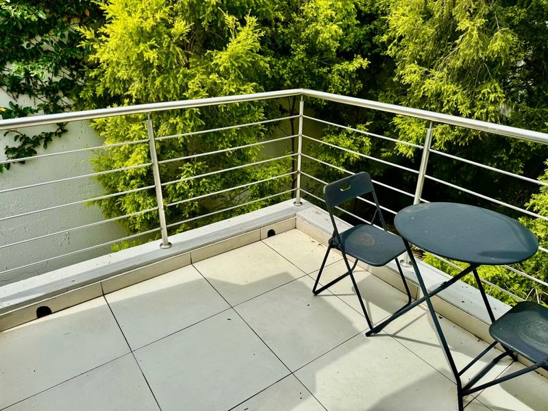 Modern 3-Bedroom Home in Secure Craigavon Estate - Photo 8