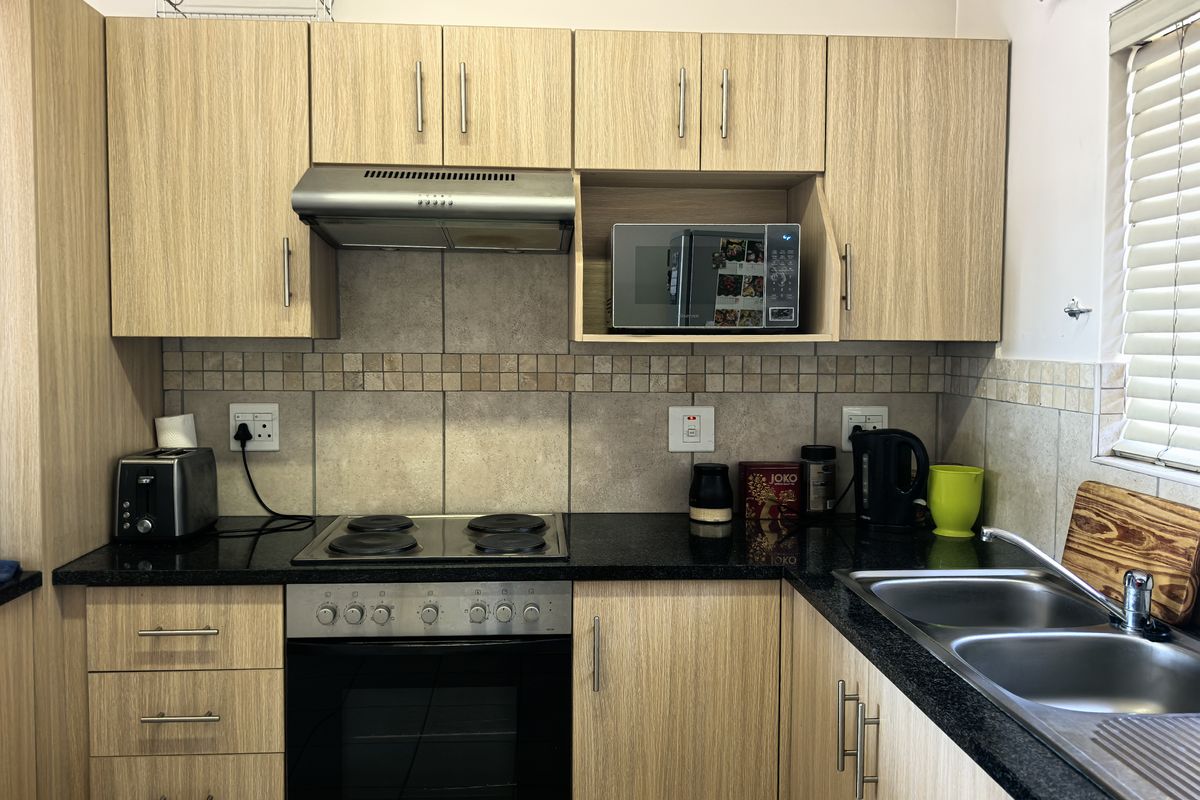 Rental in Lifestyle over 50 property in Olivedale. - Photo 4