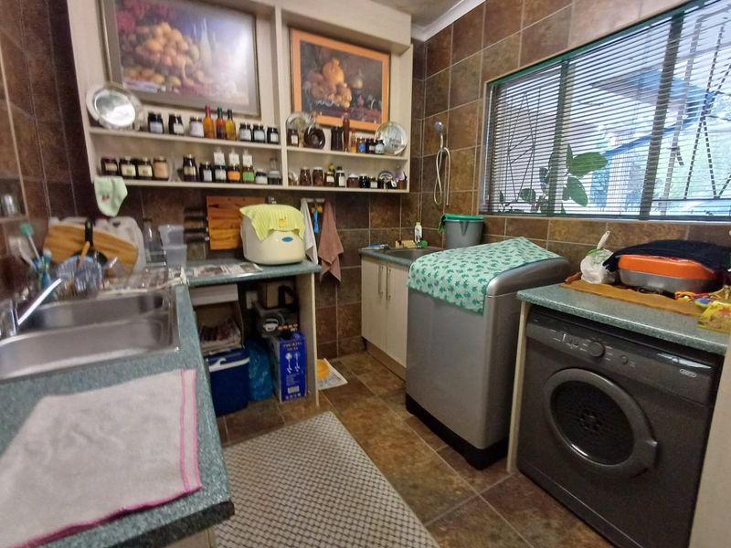 Perfect Family Home In SE 7 - Photo 9