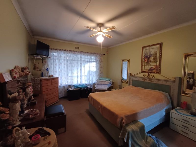 Perfect Family Home In SE 7 - Photo 8