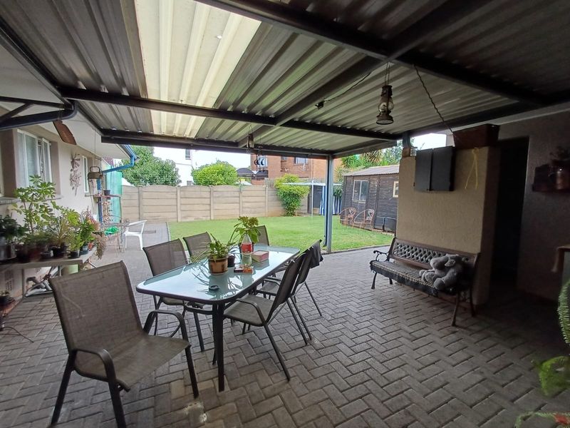 Perfect Family Home In SE 7 - Photo 7