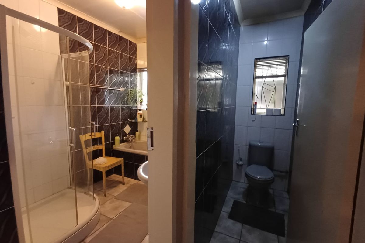 Perfect Family Home In SE 7 - Photo 5