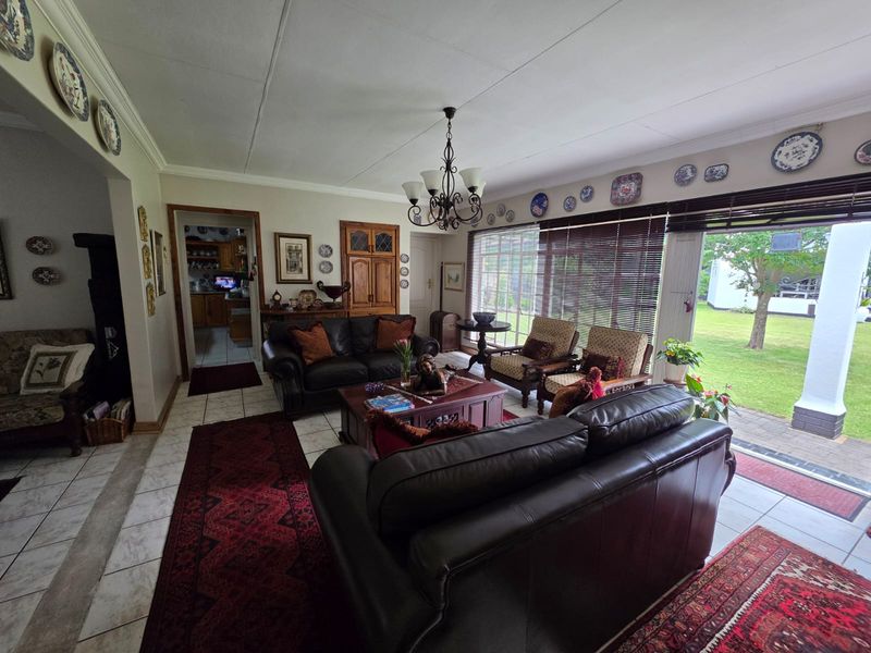 ABSOLUTELY STUNNING HOUSE FOR SALE IN Vaalpark - Photo 5