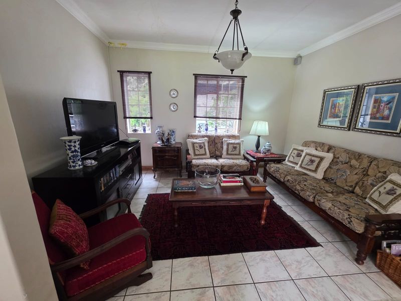 ABSOLUTELY STUNNING HOUSE FOR SALE IN Vaalpark - Photo 4
