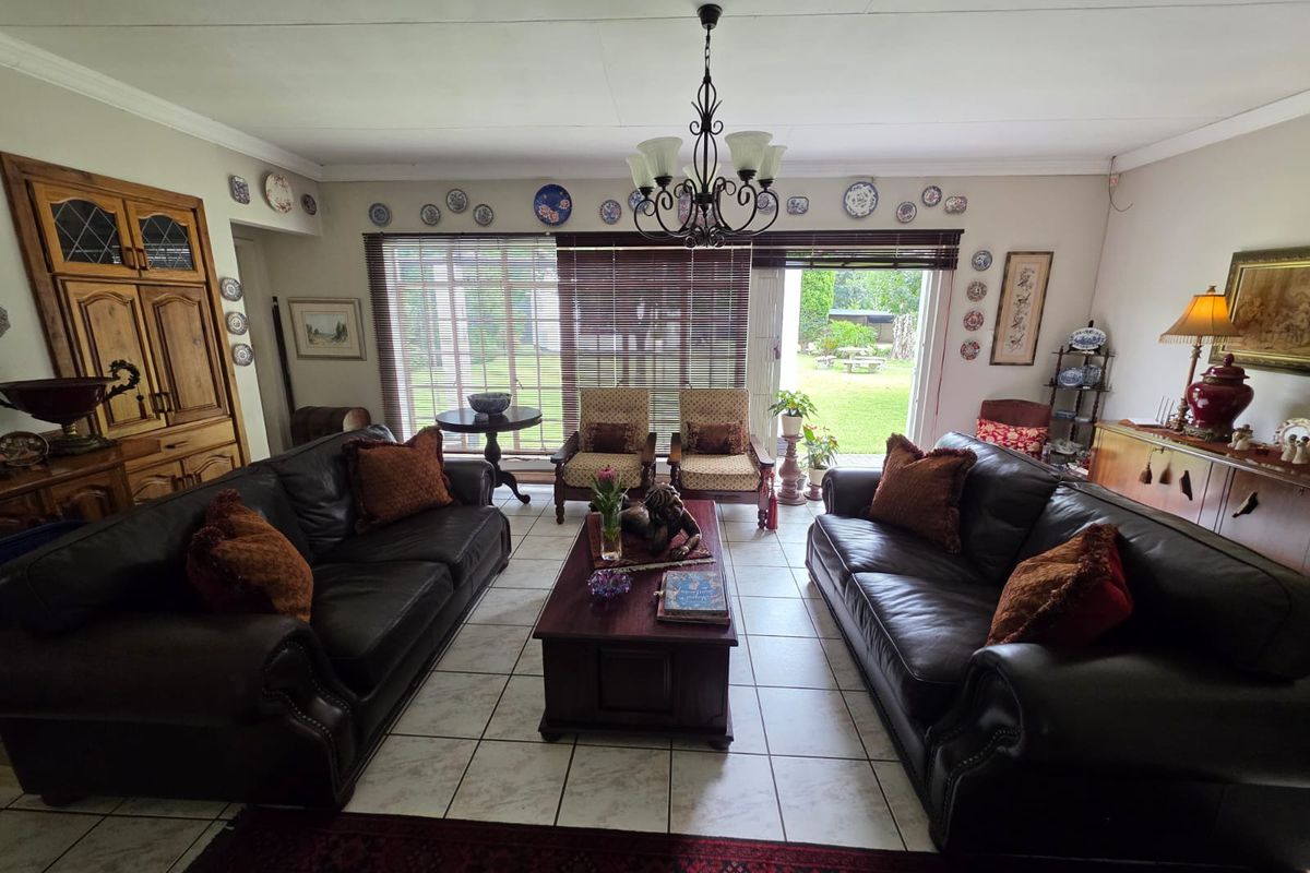 ABSOLUTELY STUNNING HOUSE FOR SALE IN Vaalpark - Photo 3