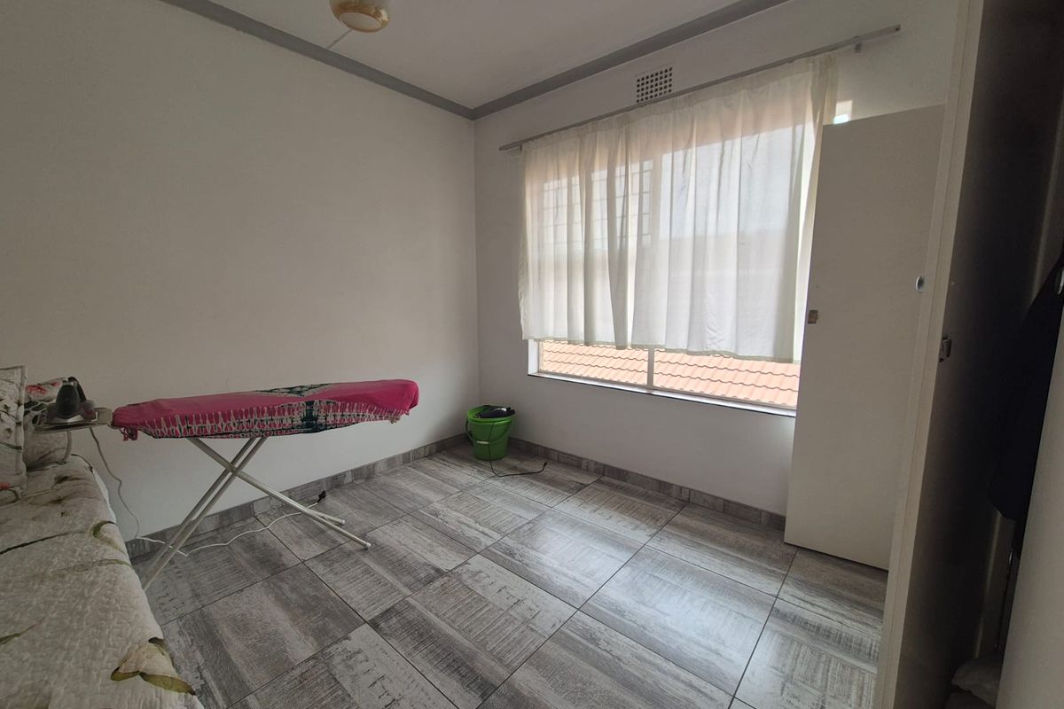 !Lovely Apartment in Safe and Secure Complex! - Photo 5