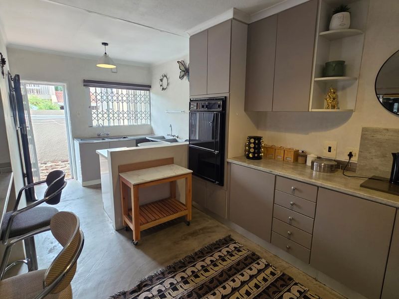 ABSOLUTELY STUNNING NEWLY RENOVATED DUPLEX FOR SALE IN THREE RIVERS PROPER - Photo 2