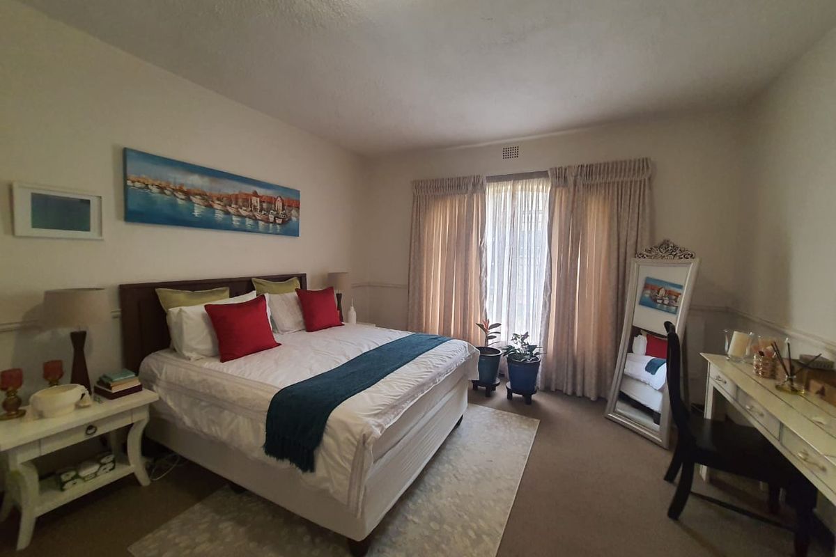 Beautiful 2 Bedrooms and 2 Bathrooms Ground Floor Unit Can Now Be Yours - Photo 5