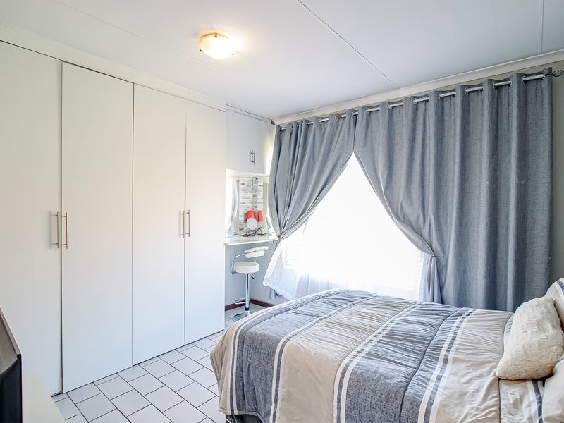 2 Bedroom Duplex Annlin - Photo 9