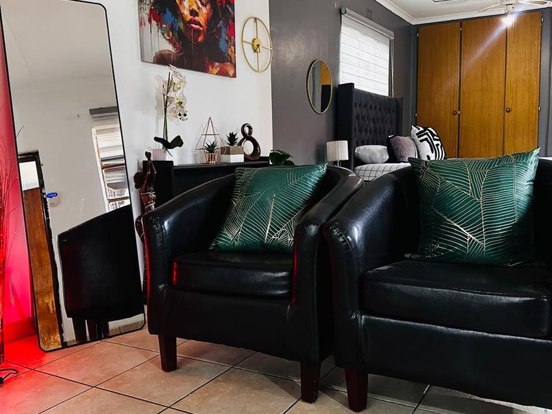 BEAUTIFUL FULLY FURNISHED GARDEN COTTAGE TO RENT IN VAALPARK - Photo 9