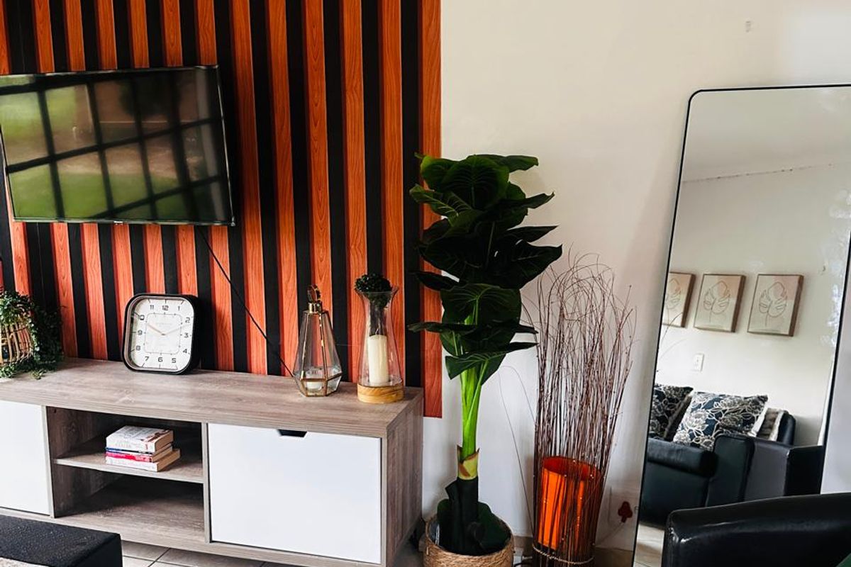 BEAUTIFUL FULLY FURNISHED GARDEN COTTAGE TO RENT IN VAALPARK - Photo 4