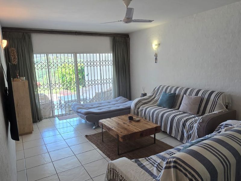 Prime Santorini Apartment Just Steps from Thompson’s Bay - Photo 3