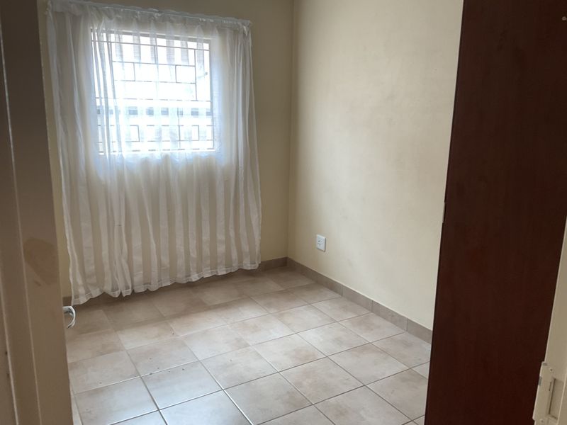 Freestanding For Sale In Centurion - Photo 8