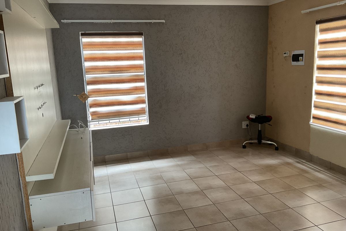 Freestanding For Sale In Centurion - Photo 3