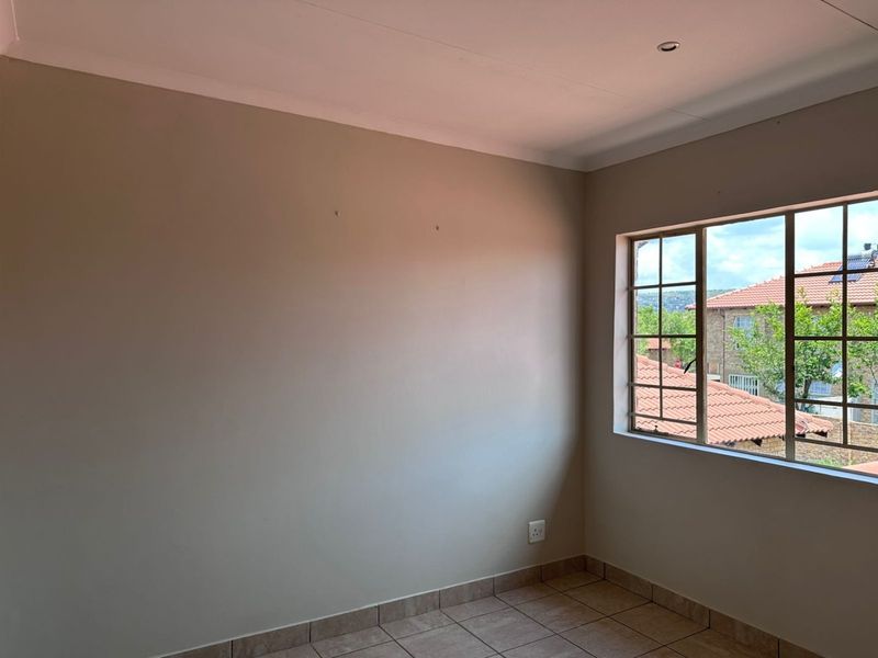 3 Bedroom Duplex Annlin - Photo 9