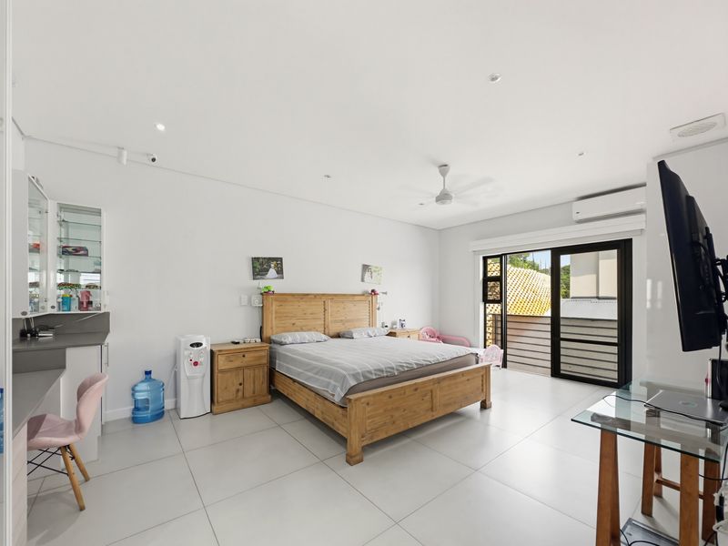 Forest-Facing Luxury with Advanced Solar Living in Exclusive 35-Unit Estate - Photo 7