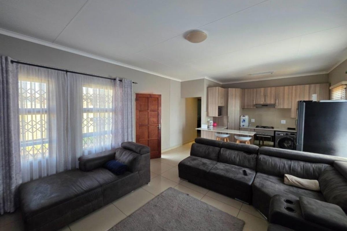 A ready to move in hidden gem in Witbank - Photo 5