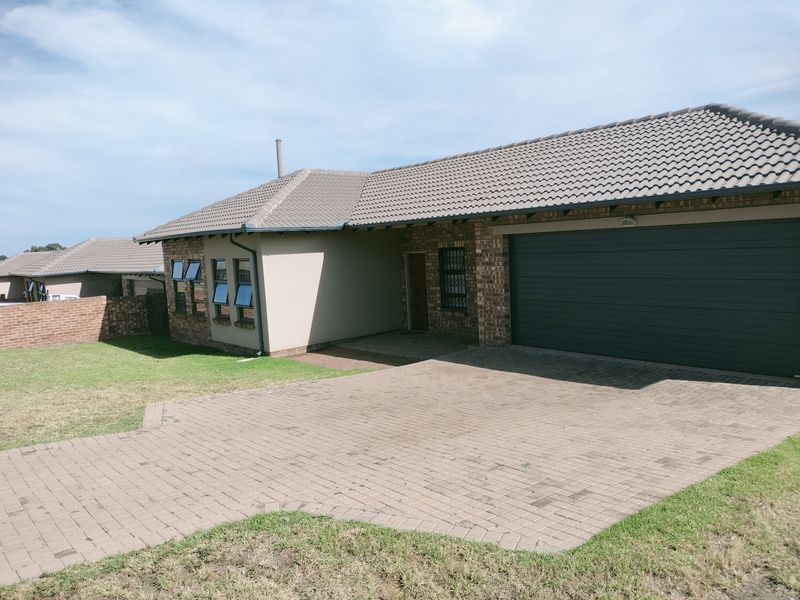 A ready to move in hidden gem in Witbank - Photo 2