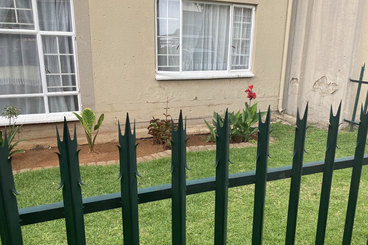 2 Bedroom Apartment In Ravenswood - Photo 5