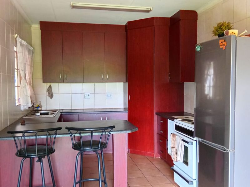 1 OF 2 AGRICULTURAL HOLDINGS FOR SALE IN Glen Donald. - Photo 4