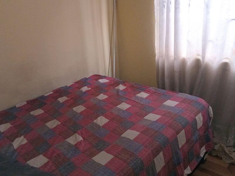 This lovely home offers 2 spacious bedrooms - Photo 8