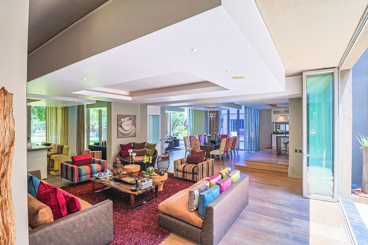 This Extraordinary Residence in Hartbeespoort - Photo 3