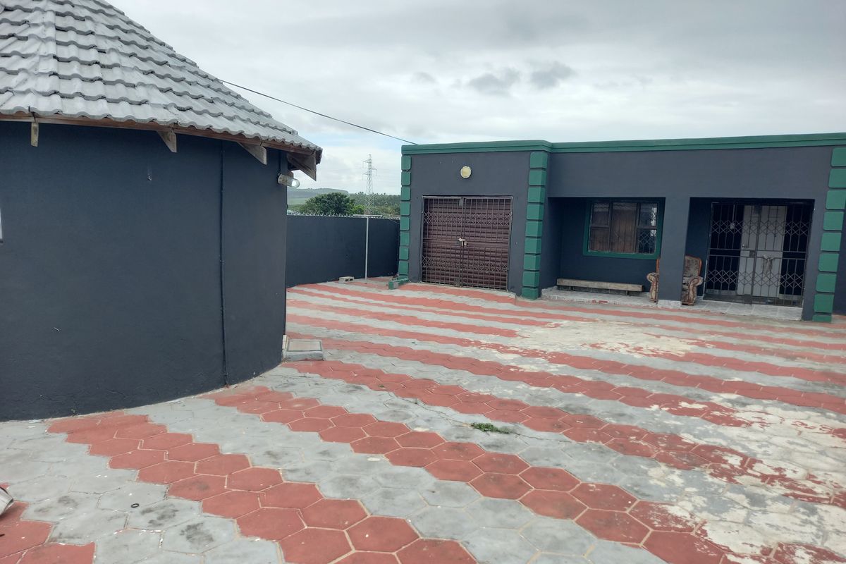 House For Sale In Esikhawini - Photo 3