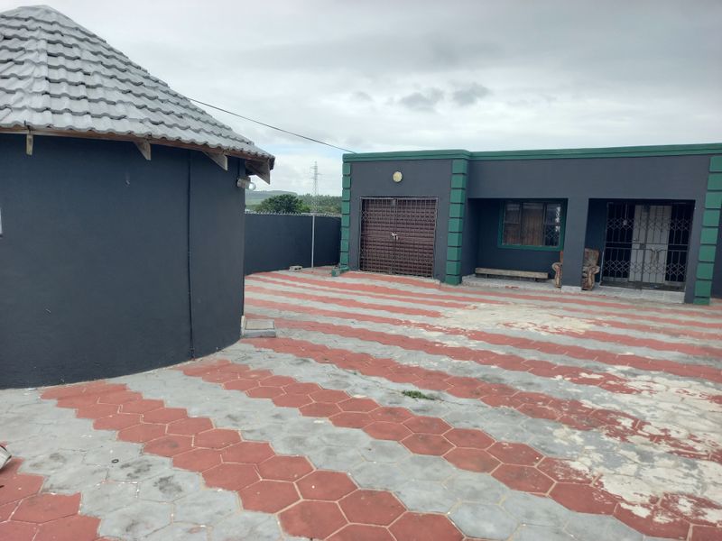 House For Sale In Esikhawini - Photo 3