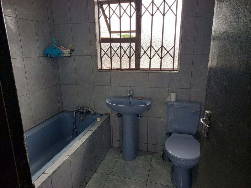 House For Sale In Esikhawini - Photo 9