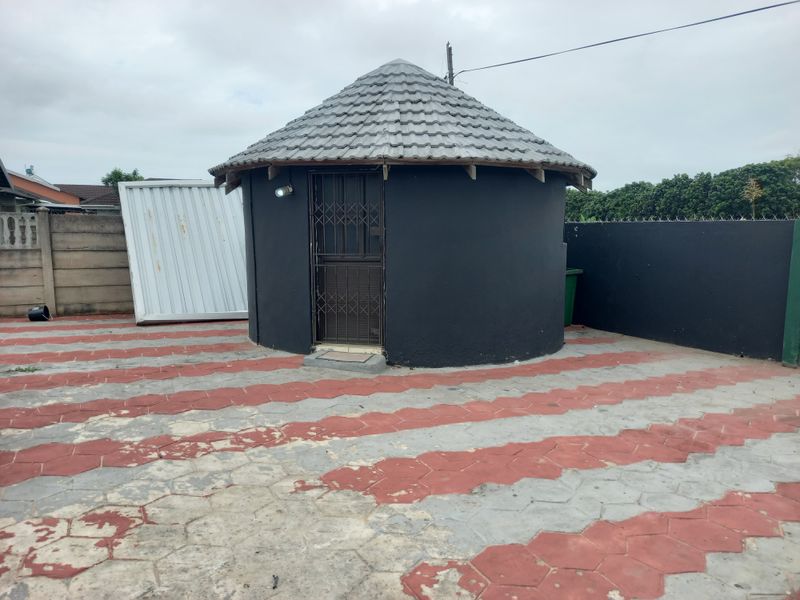 3 Bedroom house  and 2 Bedroom Granny flat for Sale - Photo 4