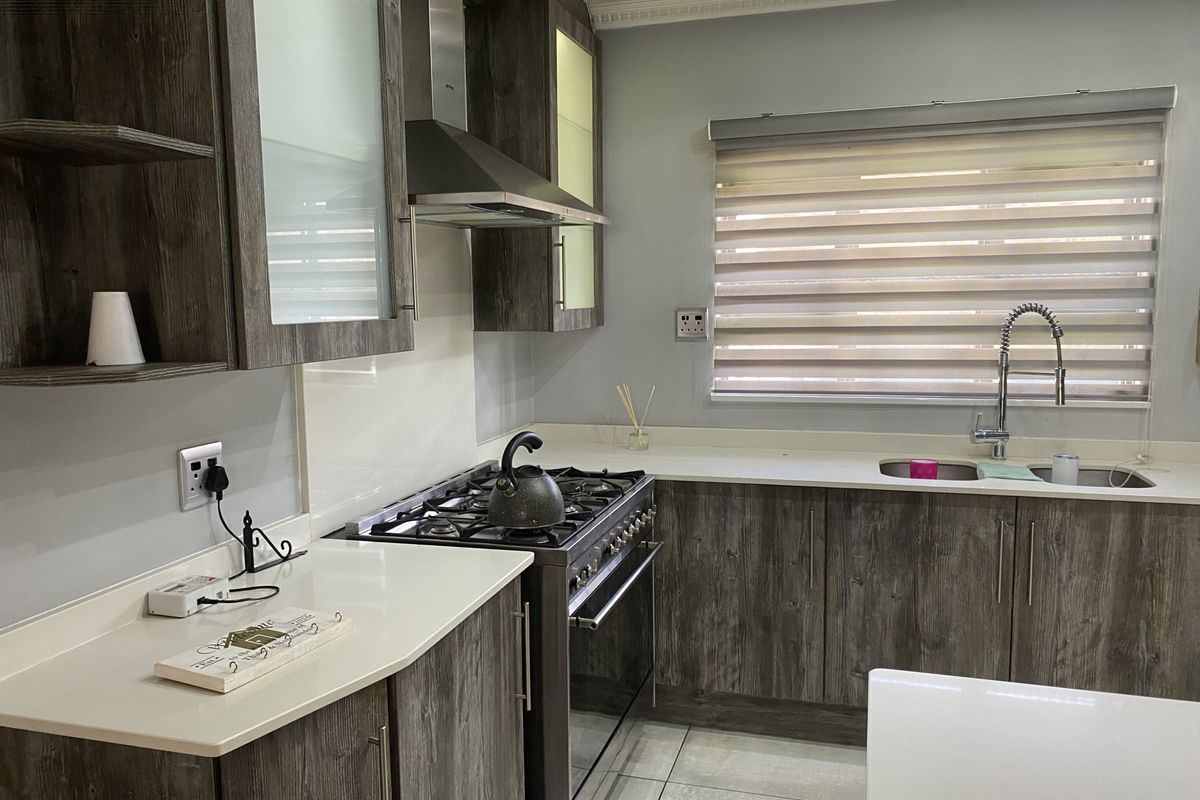 3 Bedroom House For Sale In Come - Photo 2