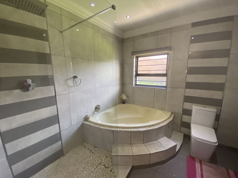 3 Bedroom House For Sale In Come - Photo 4