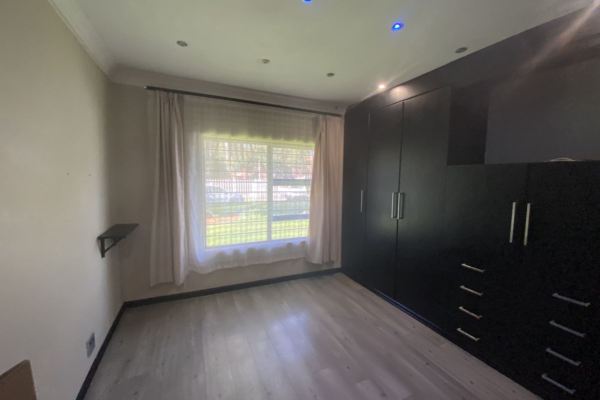 3 Bedroom House For Sale In Come - Photo 3